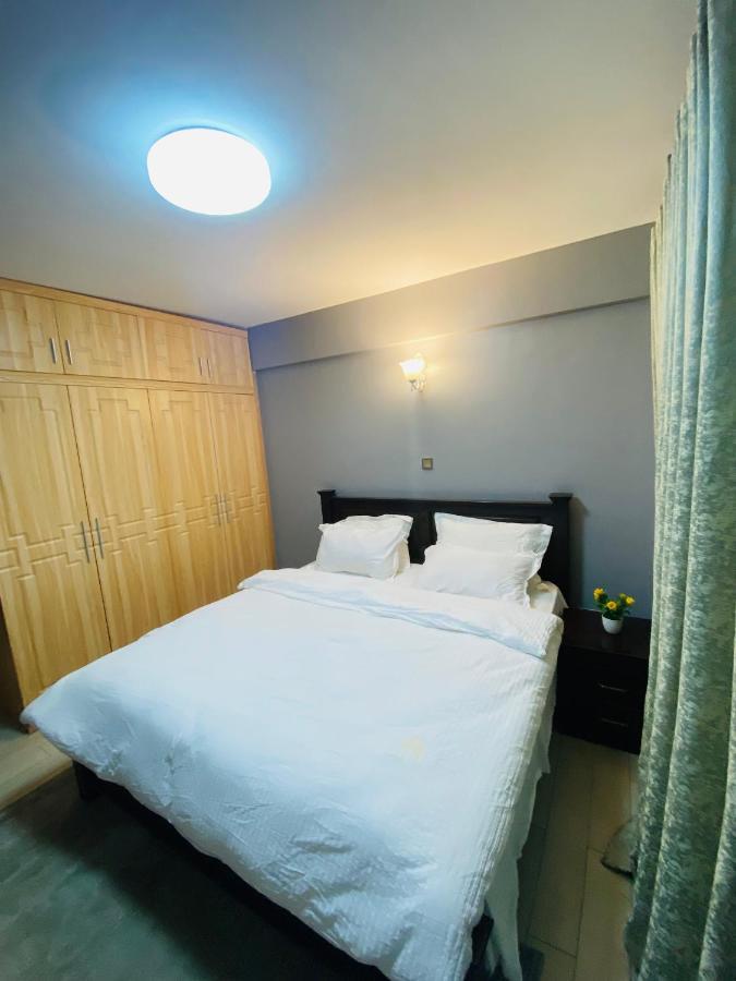 Lovely 2Bedroom Condo, Free Parking On Premises.. Nairobi Buitenkant foto