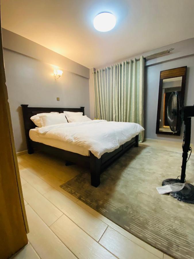 Lovely 2Bedroom Condo, Free Parking On Premises.. Nairobi Buitenkant foto